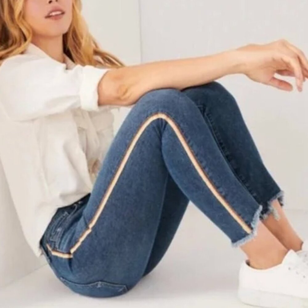 Abercrombie Harper Low Rise Ankle Jeans Denim 26 2R Blue Tan Gold Stripe Raw hem